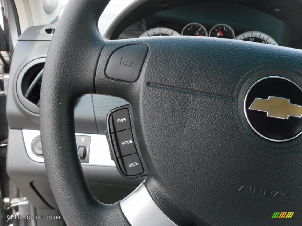 2010 Aveo LT Sedan - Medium Gray / Charcoal photo #10