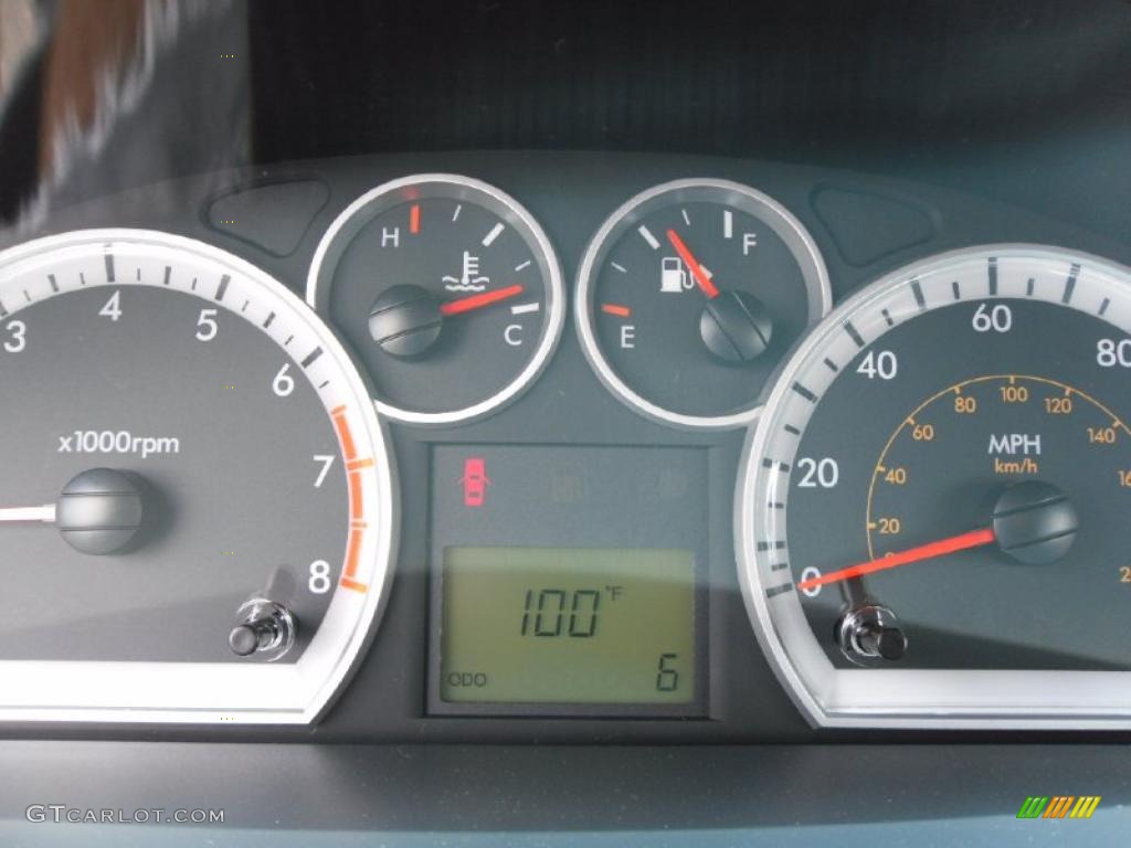 2010 Aveo LT Sedan - Medium Gray / Charcoal photo #11