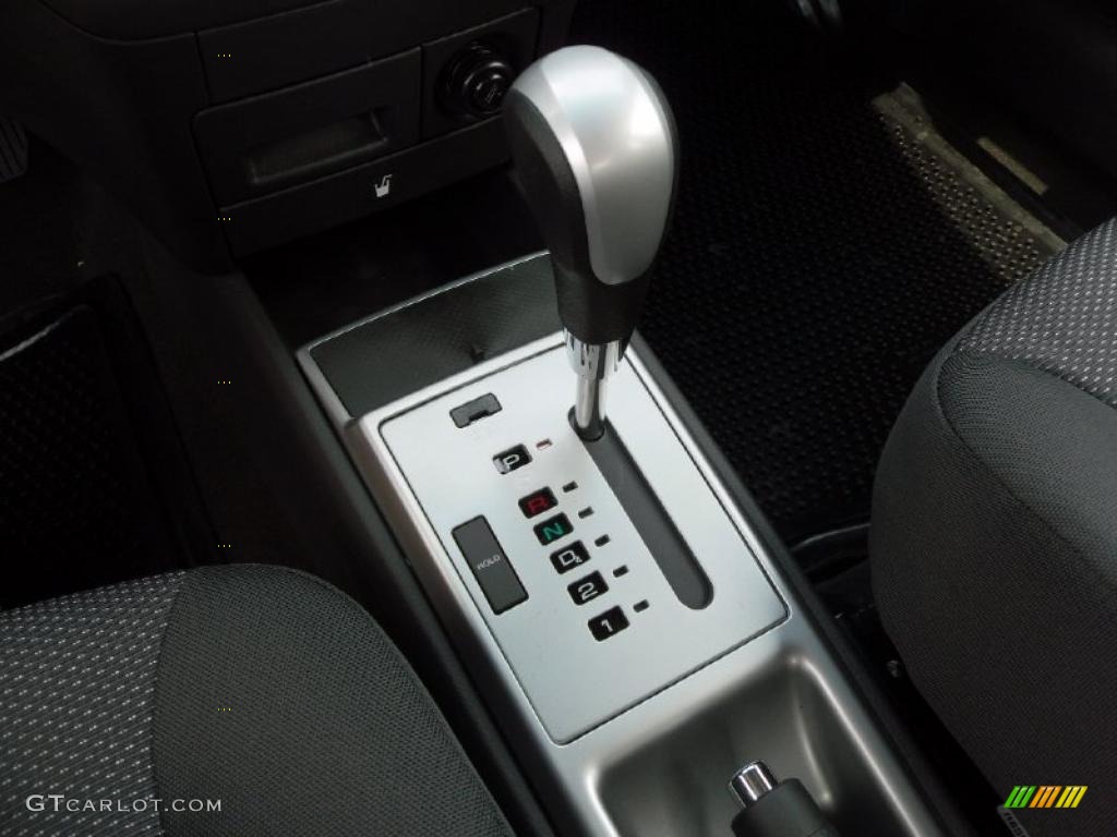 2010 Aveo LT Sedan - Medium Gray / Charcoal photo #12