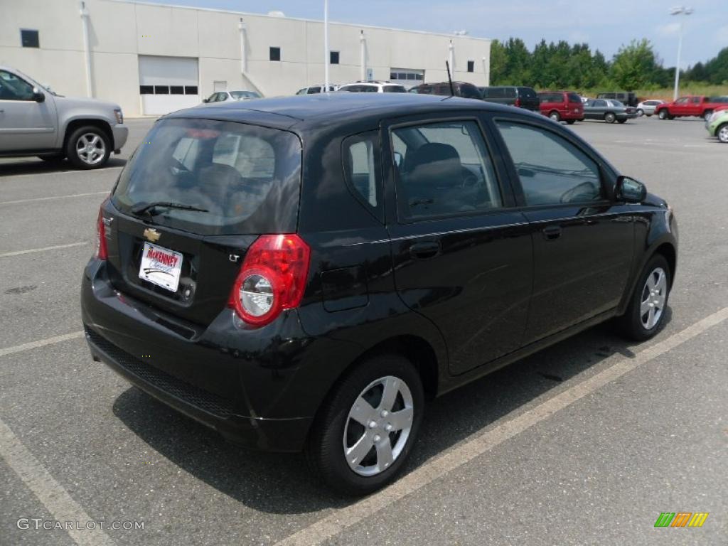 2010 Aveo Aveo5 LT - Black Granite / Charcoal photo #4