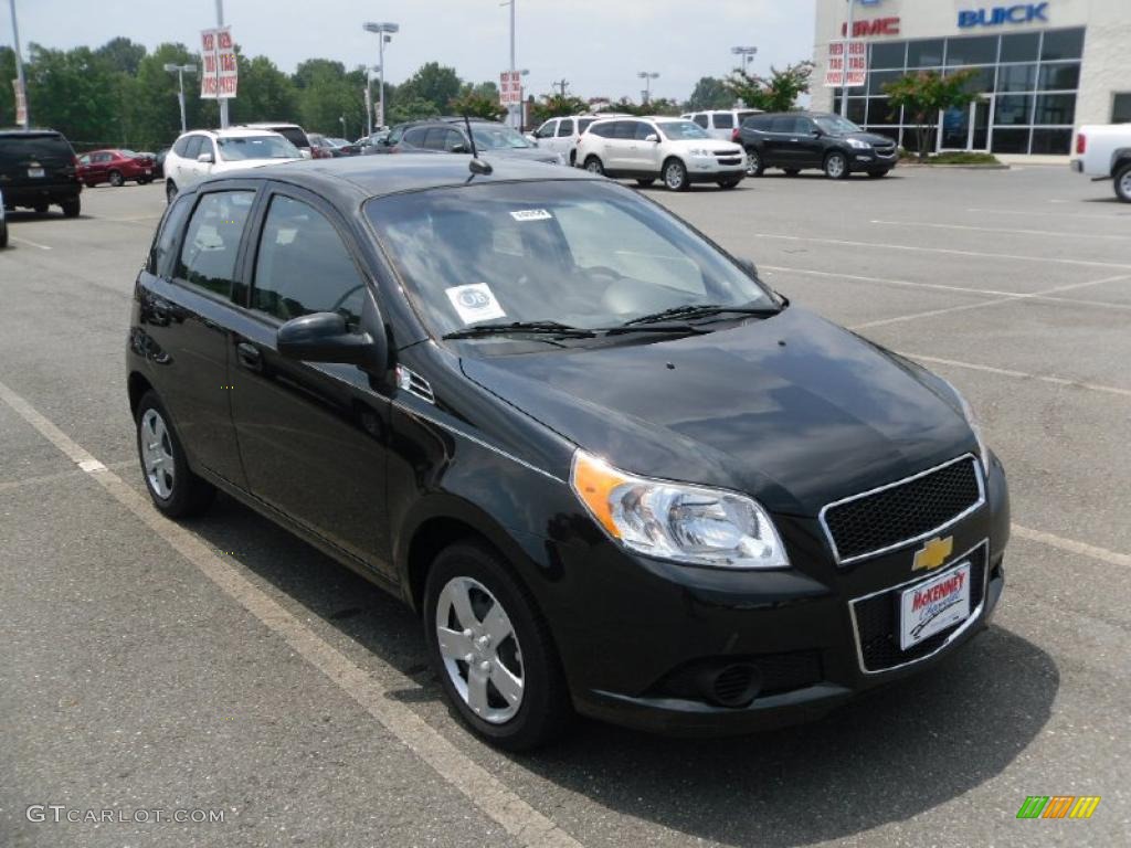 2010 Aveo Aveo5 LT - Black Granite / Charcoal photo #5
