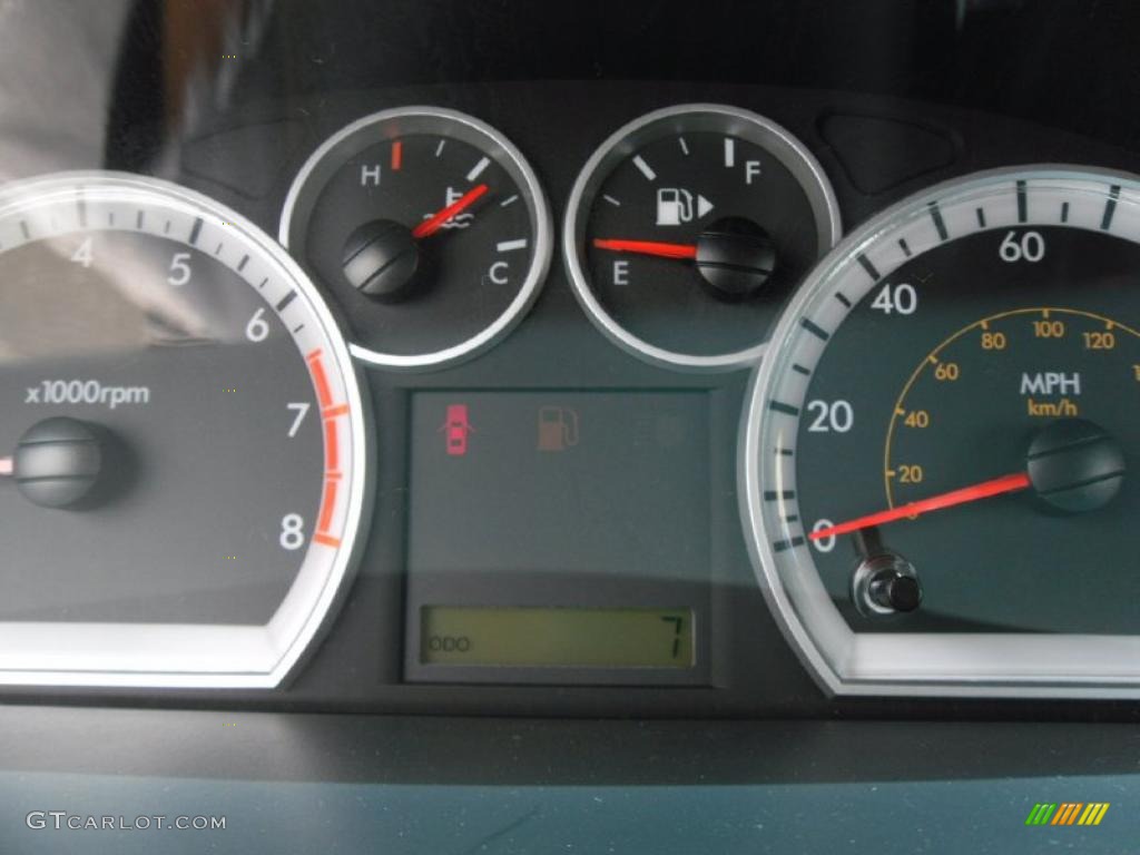 2010 Aveo Aveo5 LT - Black Granite / Charcoal photo #10