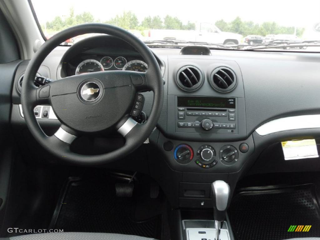 2010 Aveo Aveo5 LT - Black Granite / Charcoal photo #15