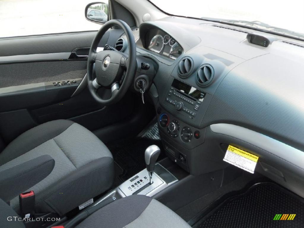 2010 Aveo Aveo5 LT - Black Granite / Charcoal photo #20