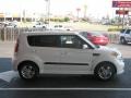 2011 Clear White Kia Soul +  photo #6