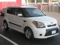 2011 Clear White Kia Soul +  photo #7