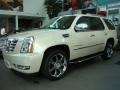 White Diamond - Escalade AWD Photo No. 1