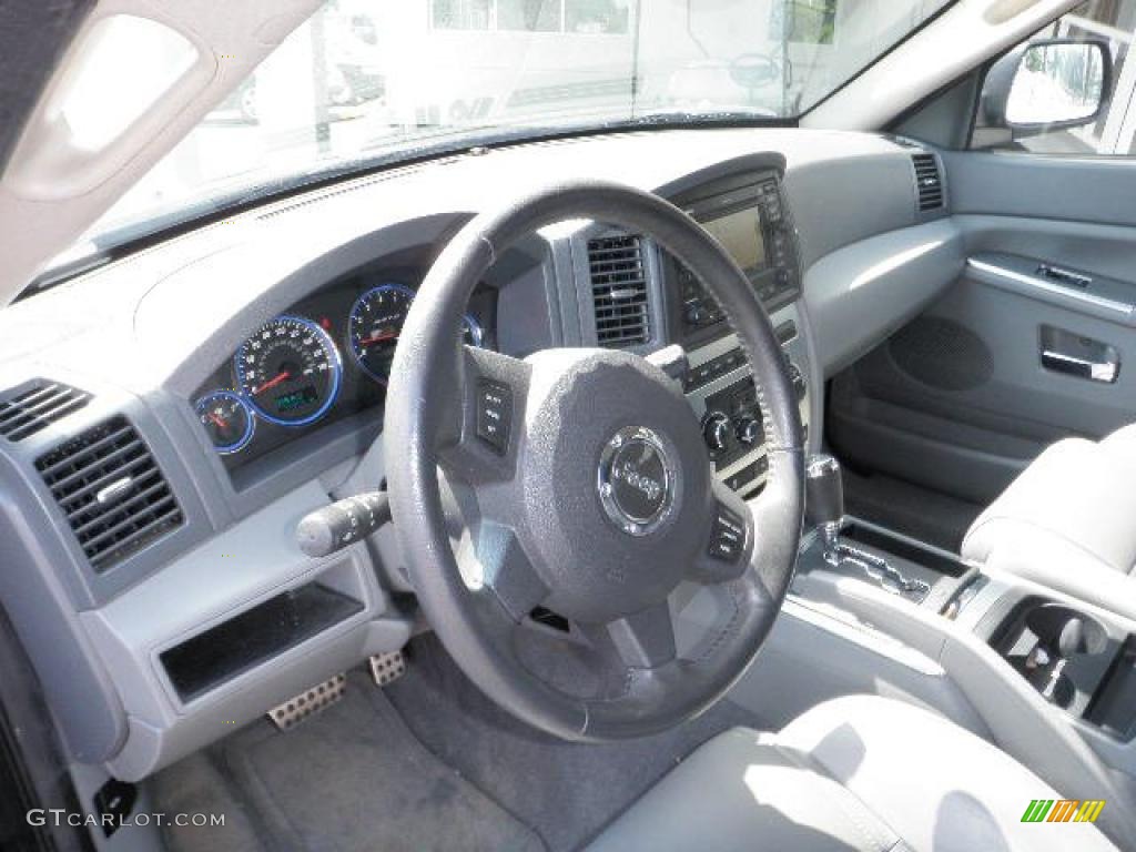 2006 Grand Cherokee SRT8 - Black / Medium Slate Gray photo #23