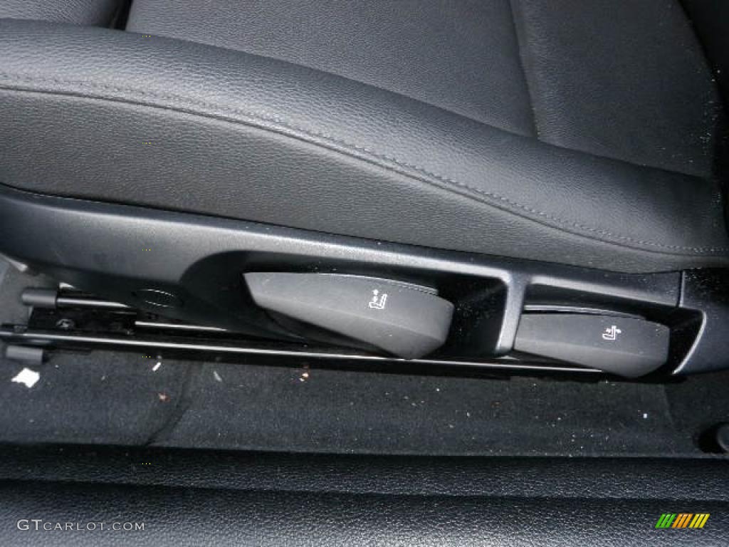 2009 1 Series 128i Coupe - Black Sapphire Metallic / Black photo #15