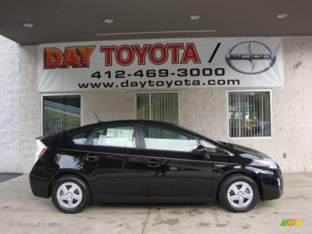2010 Prius Hybrid III - Black / Dark Gray photo #1