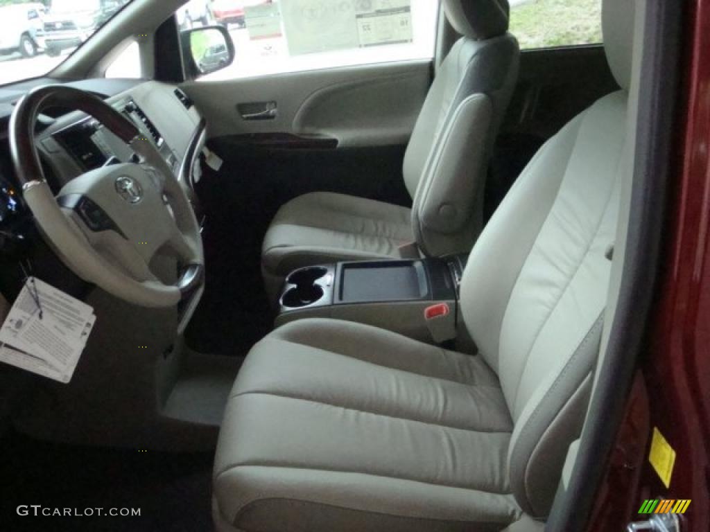2011 Sienna Limited AWD - Salsa Red Pearl / Bisque photo #8