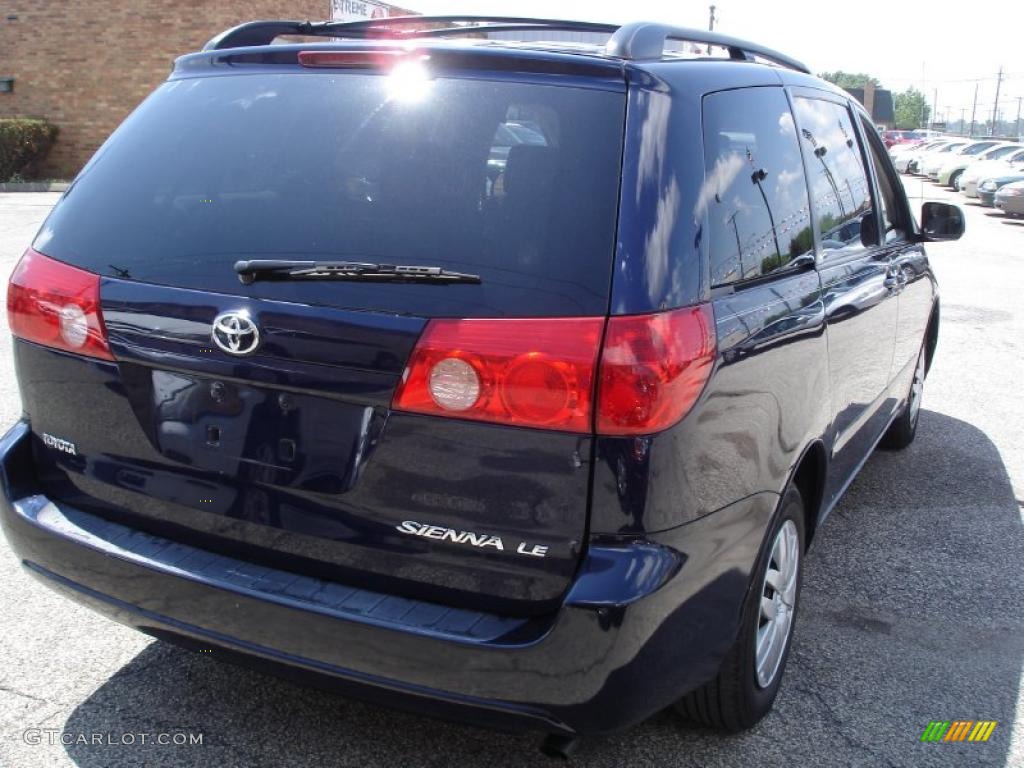 2006 Sienna LE - Nautical Blue Metallic / Stone Gray photo #7