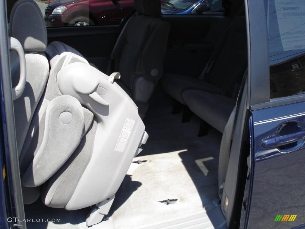 2006 Sienna LE - Nautical Blue Metallic / Stone Gray photo #15