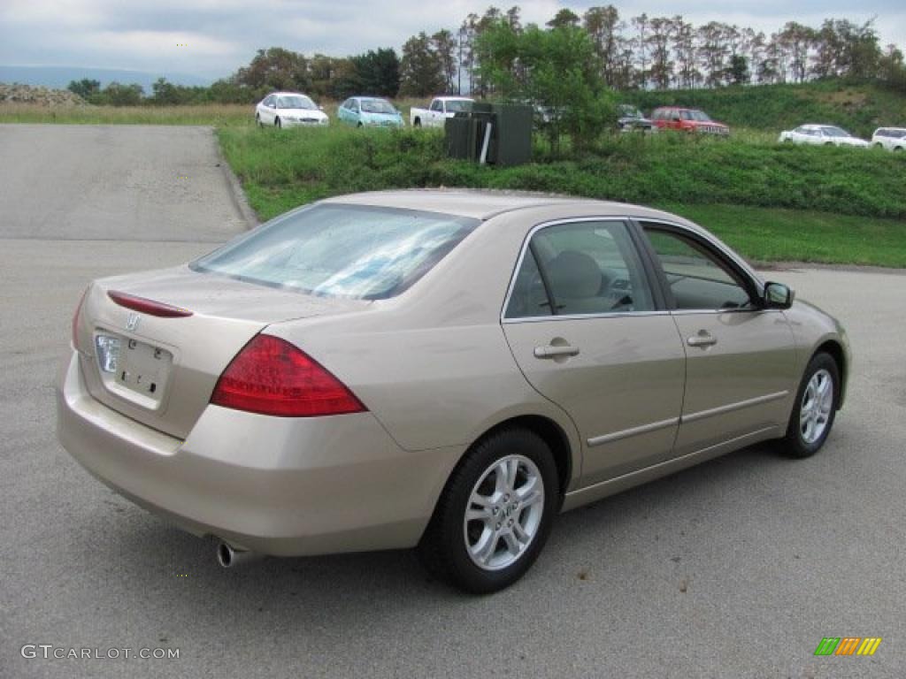 2007 Accord EX Sedan - Desert Mist Metallic / Ivory photo #11