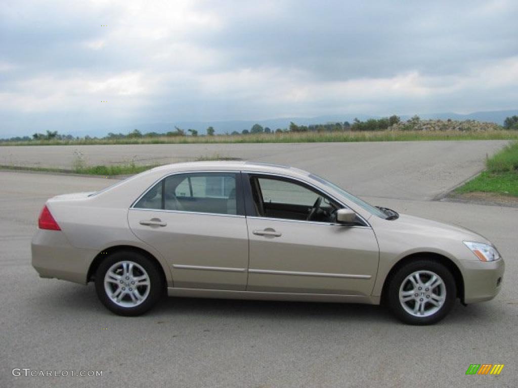 2007 Accord EX Sedan - Desert Mist Metallic / Ivory photo #12