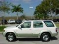 1998 Arctic White Pearl Metallic Infiniti QX4 4x4  photo #7