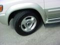 Arctic White Pearl Metallic - QX4 4x4 Photo No. 16