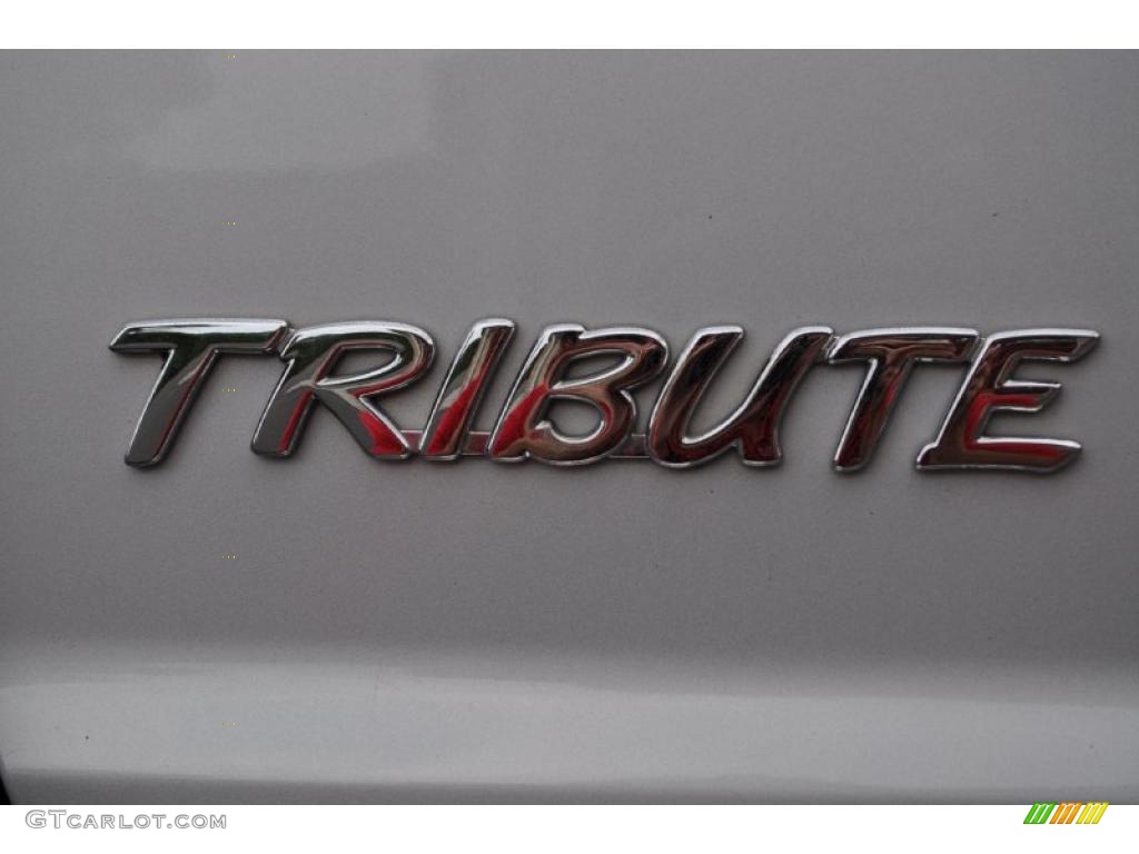2004 Tribute LX V6 4WD - Glacier Silver Metallic / Dark Flint Grey photo #29