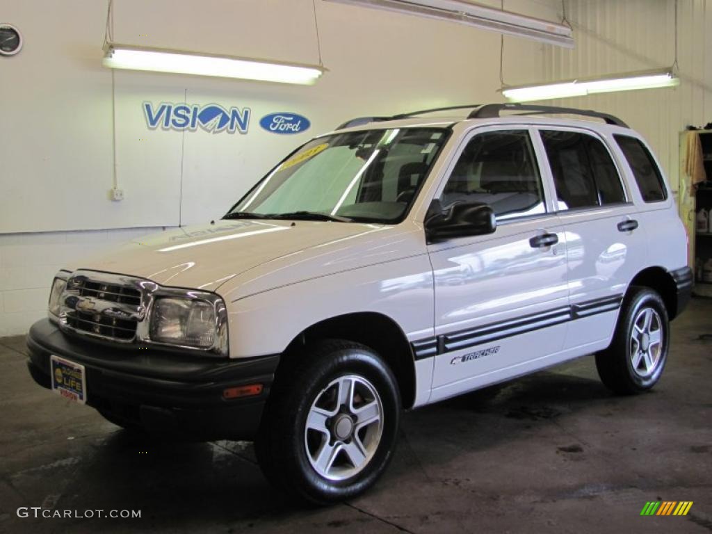 2003 Tracker 4WD Hard Top - White / Medium Gray photo #1