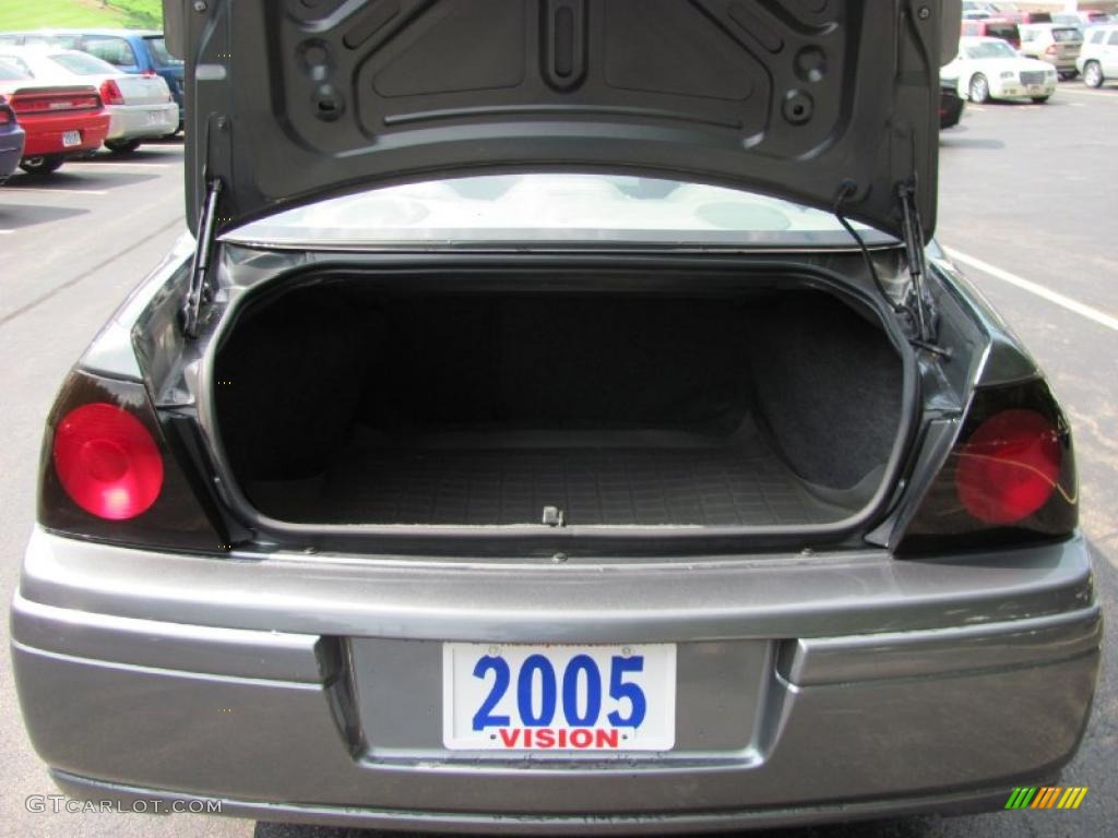 2005 Impala LS - Medium Gray Metallic / Medium Gray photo #6