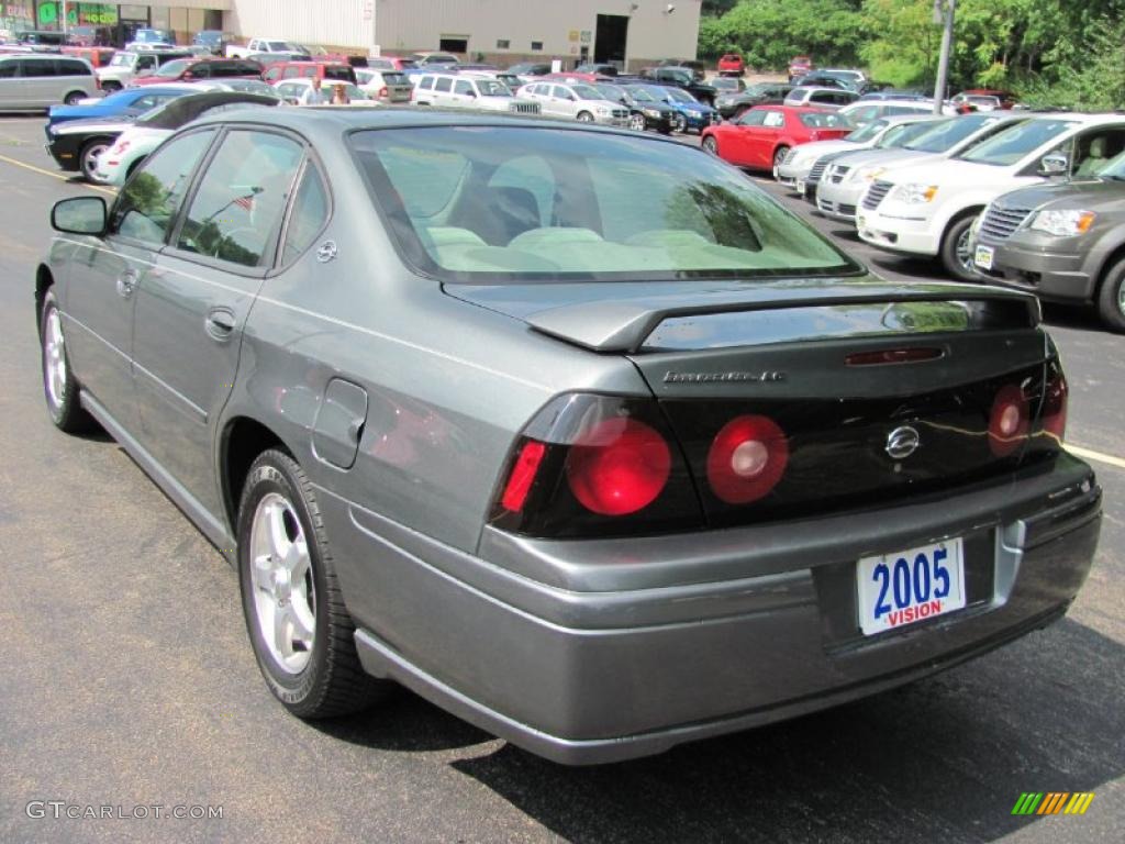 2005 Impala LS - Medium Gray Metallic / Medium Gray photo #16