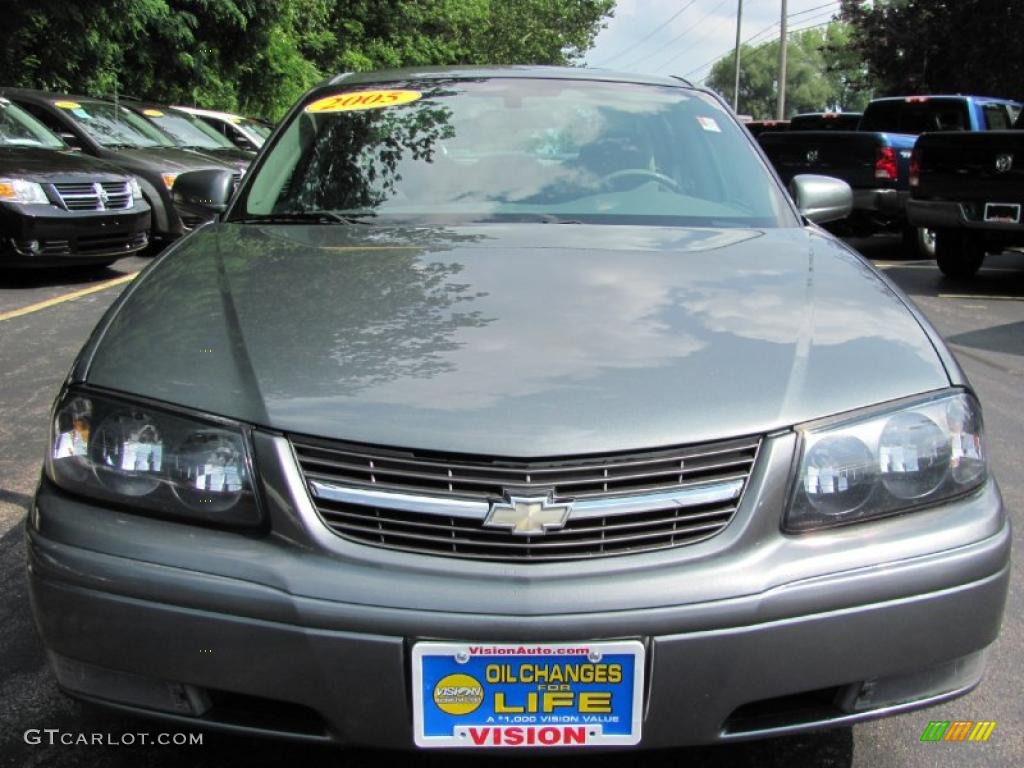 2005 Impala LS - Medium Gray Metallic / Medium Gray photo #19