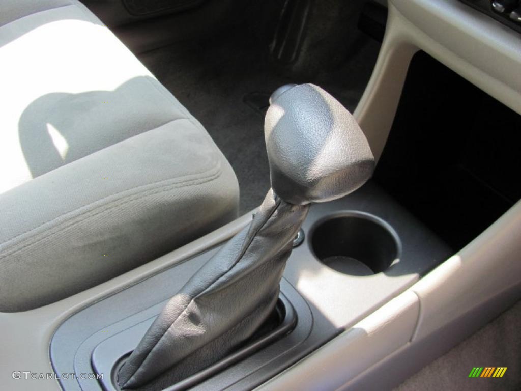 2005 Impala LS - Medium Gray Metallic / Medium Gray photo #21