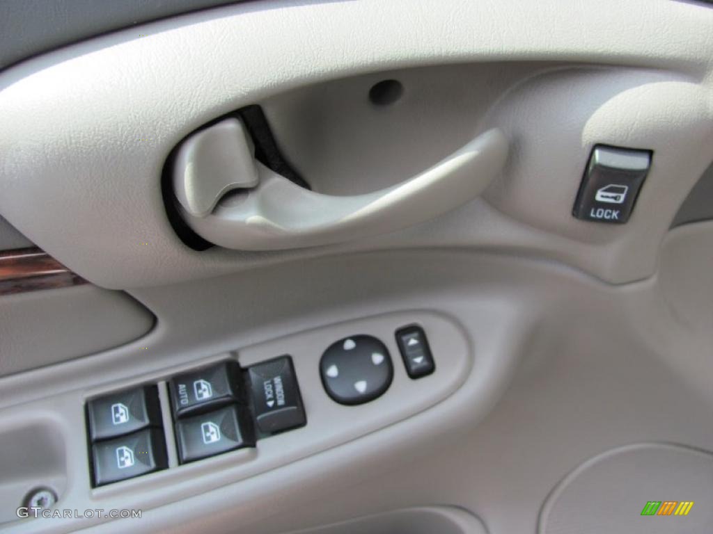 2005 Impala LS - Medium Gray Metallic / Medium Gray photo #25