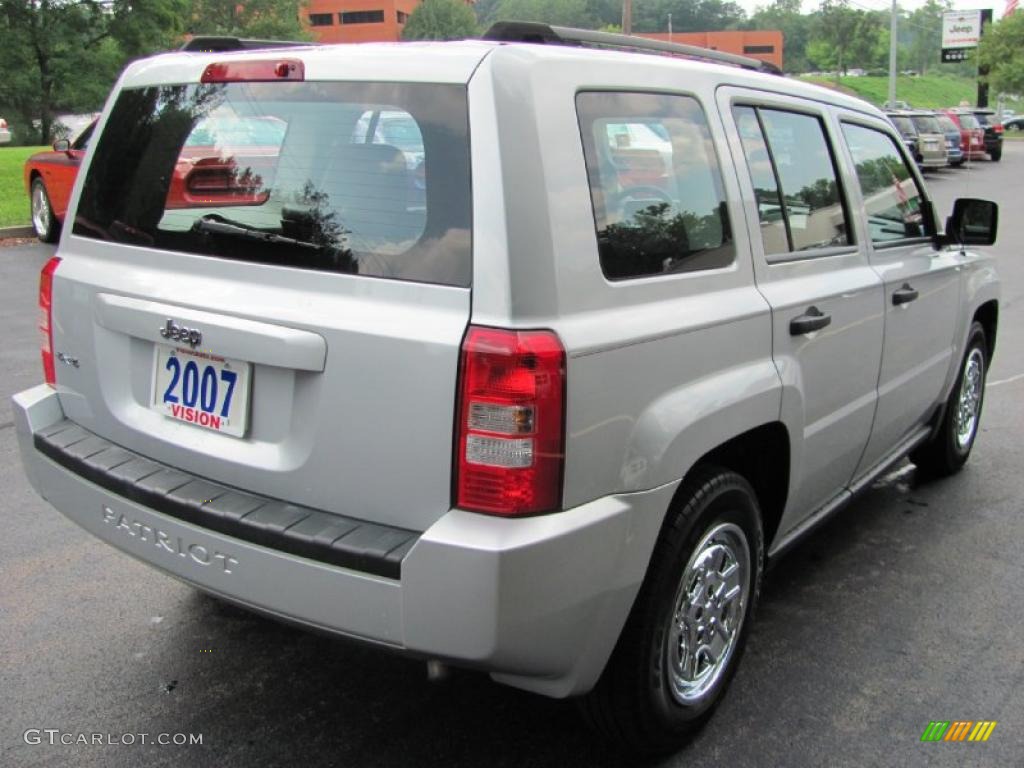 2007 Patriot Sport 4x4 - Bright Silver Metallic / Pastel Slate Gray photo #2