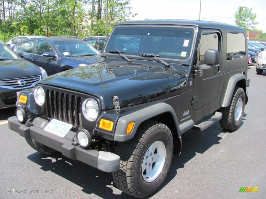 2004 Wrangler Unlimited 4x4 - Black / Dark Slate Gray photo #1