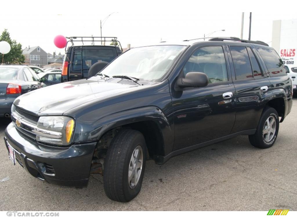 2006 TrailBlazer LS 4x4 - Dark Gray Metallic / Light Gray photo #2