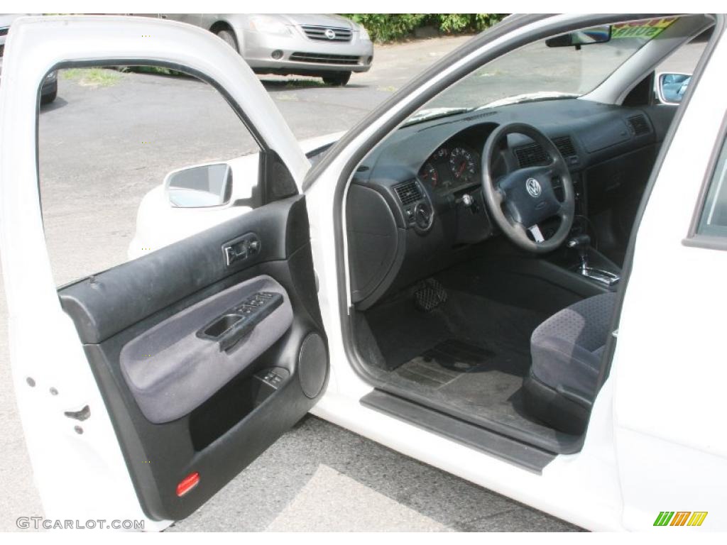 1999 Golf GLS 4 Door - Candy White / Black photo #10