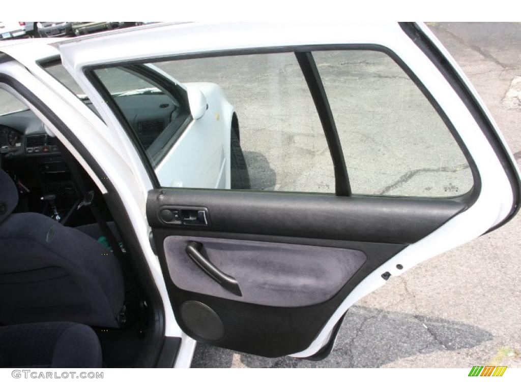1999 Golf GLS 4 Door - Candy White / Black photo #14