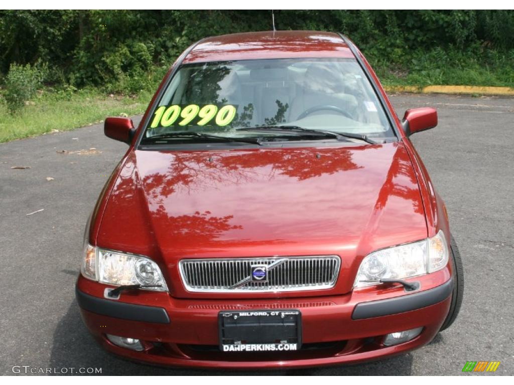 2002 V40  - Torch Red Metallic / Taupe/Light Taupe photo #2