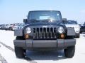 Black - Wrangler X 4x4 Photo No. 2
