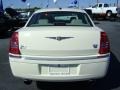 Cool Vanilla - 300 C HEMI AWD Photo No. 6