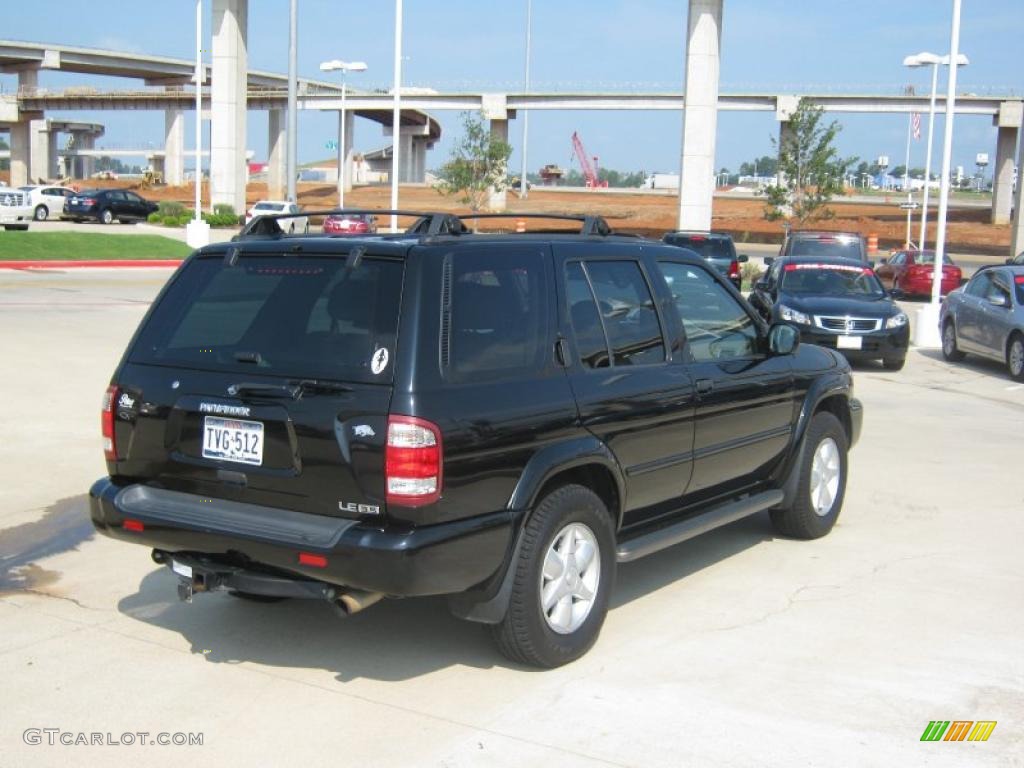 2001 Pathfinder LE - Super Black / Beige photo #5