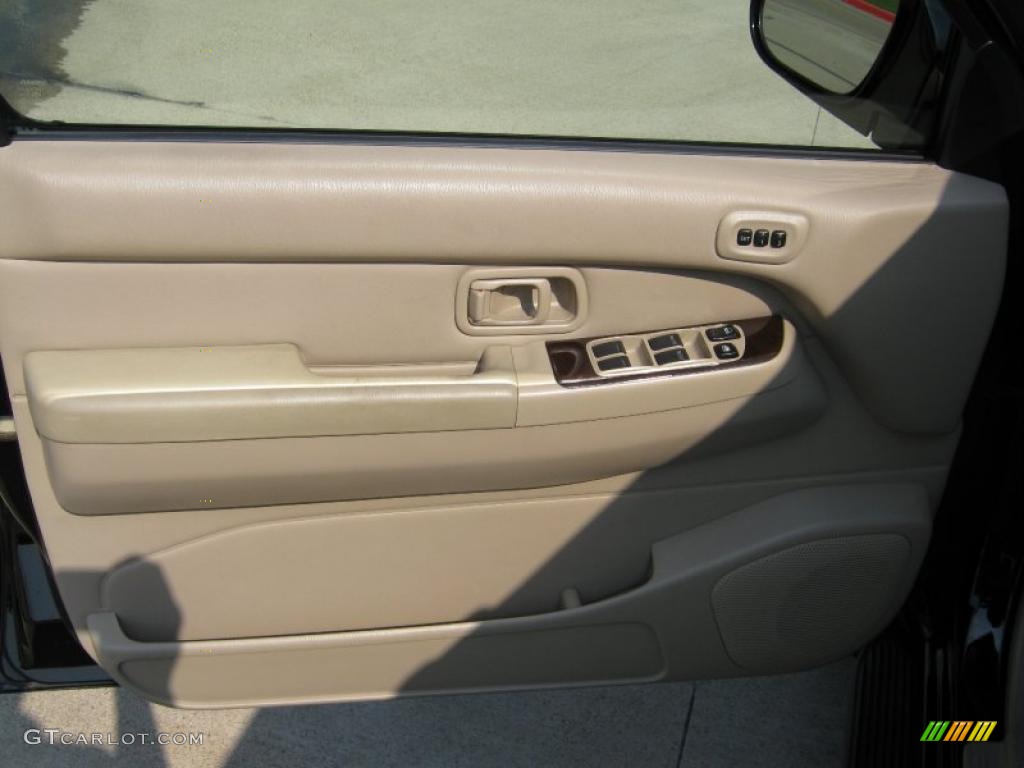 2001 Pathfinder LE - Super Black / Beige photo #15