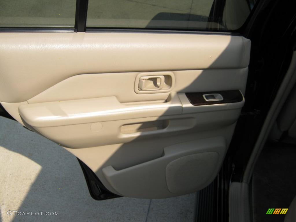 2001 Pathfinder LE - Super Black / Beige photo #16