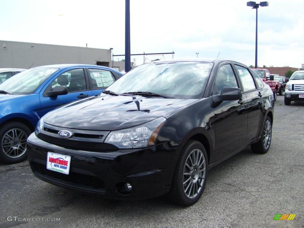 2011 Focus SES Sedan - Ebony Black / Charcoal Black photo #1