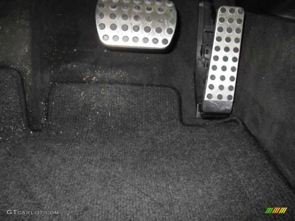 2005 Chrysler Crossfire Limited Roadster Controls Photo #34337518