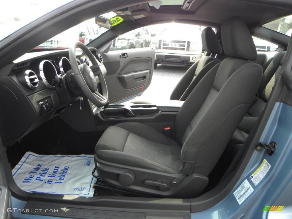 2005 Mustang V6 Deluxe Coupe - Windveil Blue Metallic / Dark Charcoal photo #8