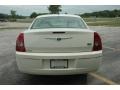 Cool Vanilla White - 300 Touring Photo No. 5