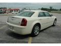Cool Vanilla White - 300 Touring Photo No. 6