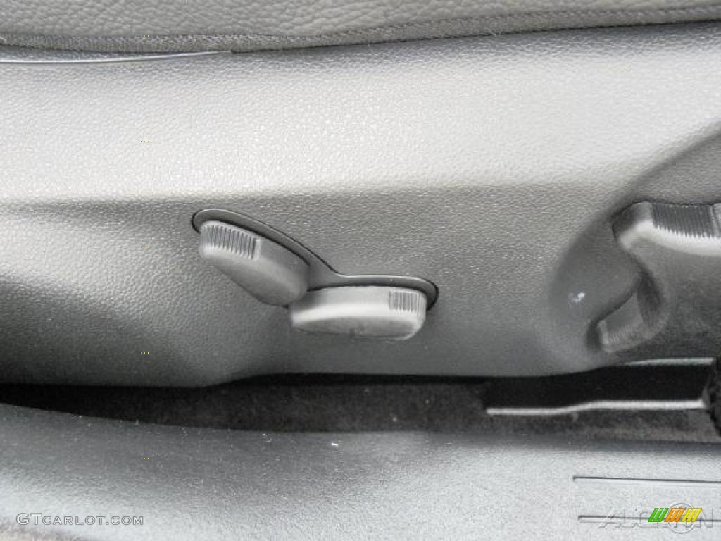 2005 C 230 Kompressor Sedan - Pewter Silver Metallic / Black photo #34