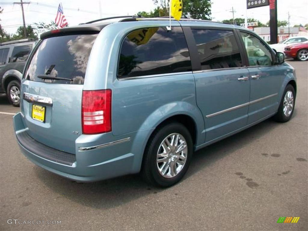 2008 Town & Country Limited - Clearwater Blue Pearlcoat / Medium Slate Gray/Light Shale photo #5