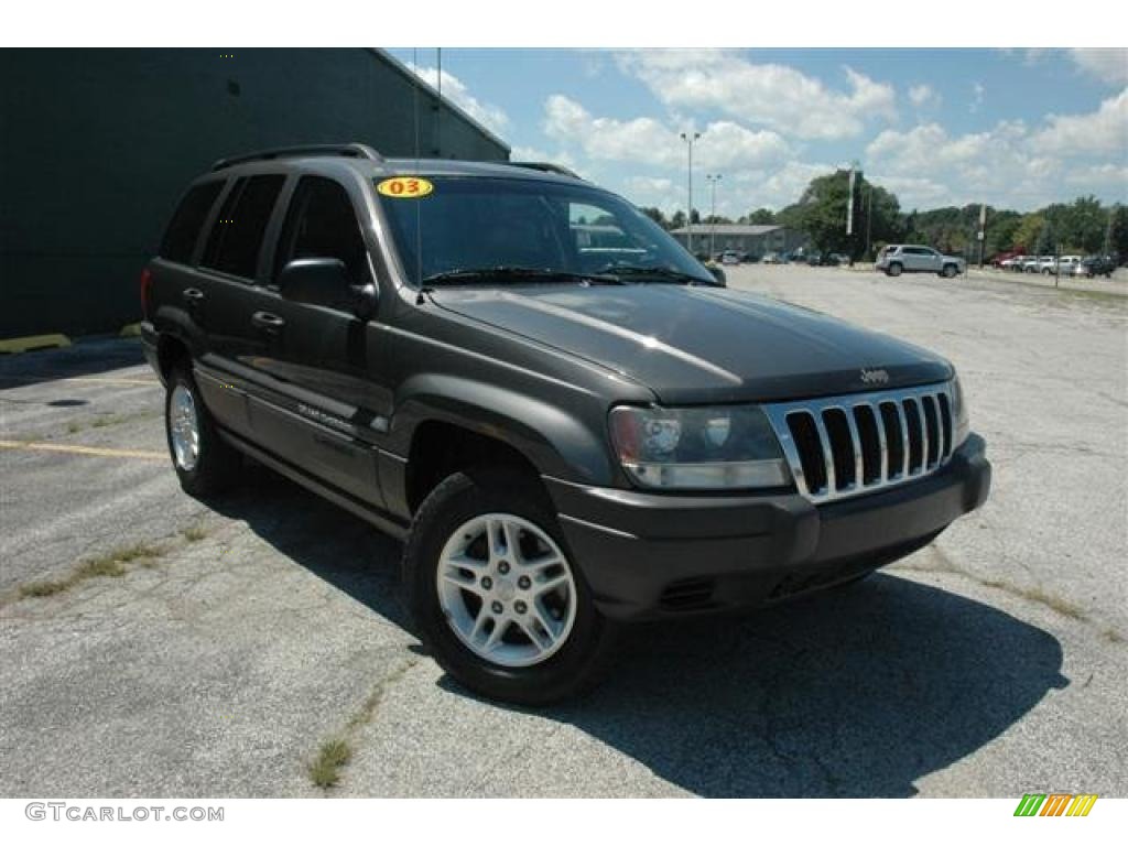 2003 Grand Cherokee Laredo 4x4 - Graphite Metallic / Dark Slate Gray photo #3