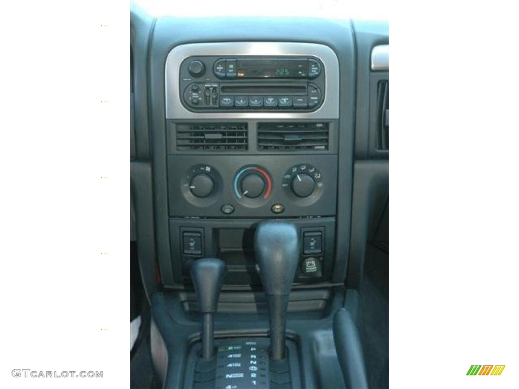 2003 Grand Cherokee Laredo 4x4 - Graphite Metallic / Dark Slate Gray photo #16