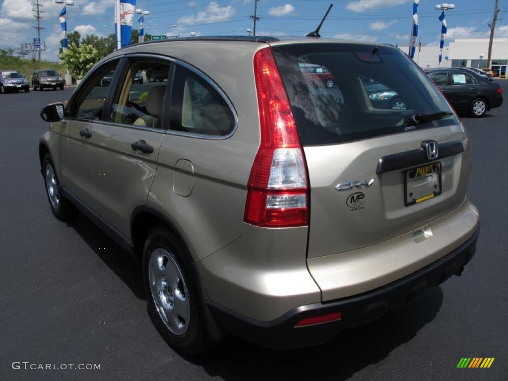 2007 CR-V LX 4WD - Borrego Beige Metallic / Ivory photo #2