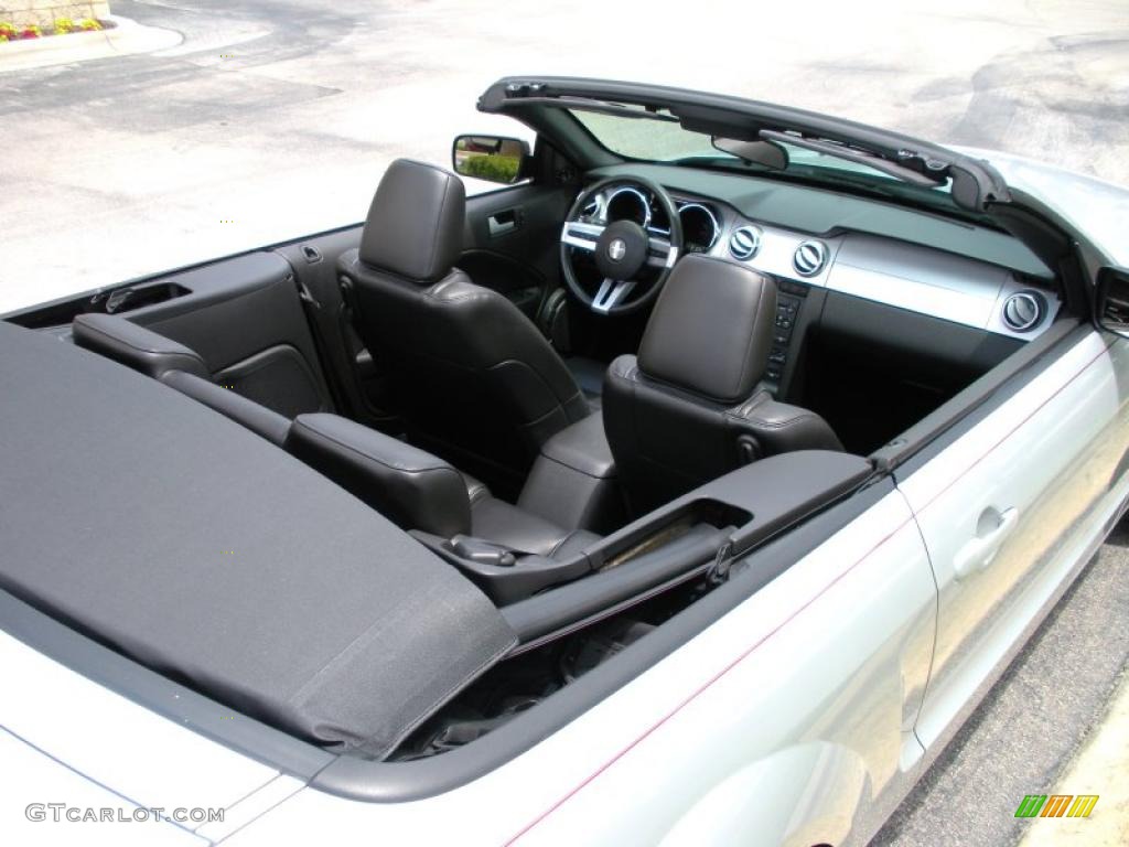 2006 Mustang GT Premium Convertible - Satin Silver Metallic / Dark Charcoal photo #11
